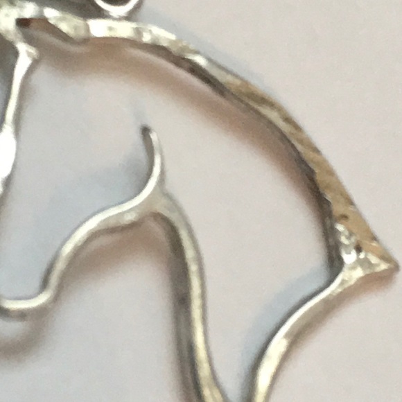 Sterling silver lightweight Horse head Earrings - Picture 4 of 7